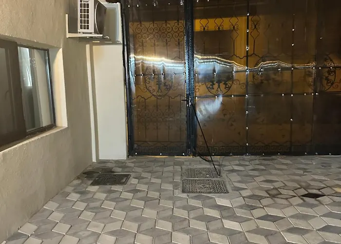 Mihai's Апартаменти