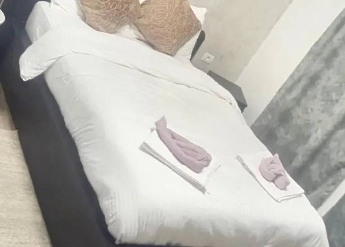 Апартаменти Mihai's *